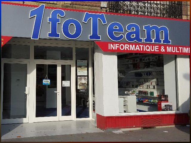 Vitrine du magasin 1foteam