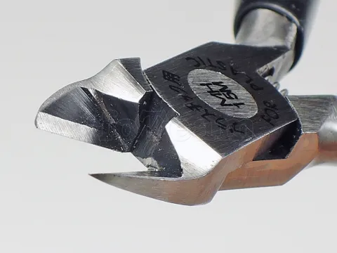 Photo de Ak Interactive - Pince Coupante Laterale pour Plastique
