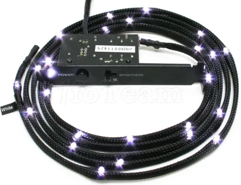 Photo de Bandeau LED tressé NZXT 1 m avec variateur d'intensité (Blanc)