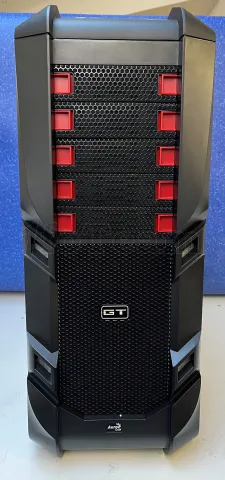 Photo de Boitier E-ATX AeroCool GT-S avec fenêtre (Noir) Id : 142816