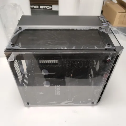 Photo de Boitier Mini Tour Micro ATX Corsair Crystal 280X RGB avec panneaux vitrés (Noir) ID 179569