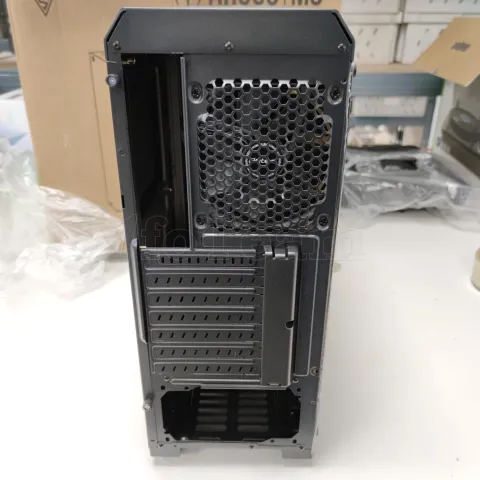 Photo de Boitier Moyen Tour ATX Antec NX100 avec panneau vitré (Noir/Gris) ID 179087 S/N 2152C00105