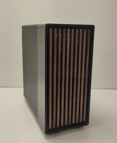 Photo de Boitier Moyen Tour ATX Fractal Design North (Noir) - SN 2409FD47060801265 - ID 206866
