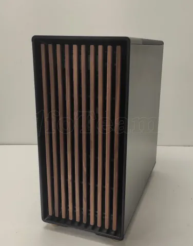 Photo de Boitier Moyen Tour ATX Fractal Design North (Noir) - SN 2409FD47060801265 - ID 206866