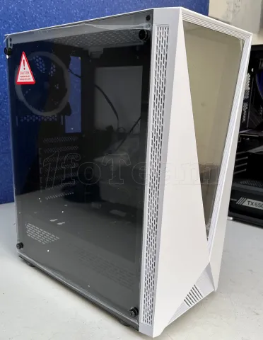 Photo de Boitier Moyen Tour ATX Kolink Void RGB avec panneaux vitrés (Blanc) Id : 175047