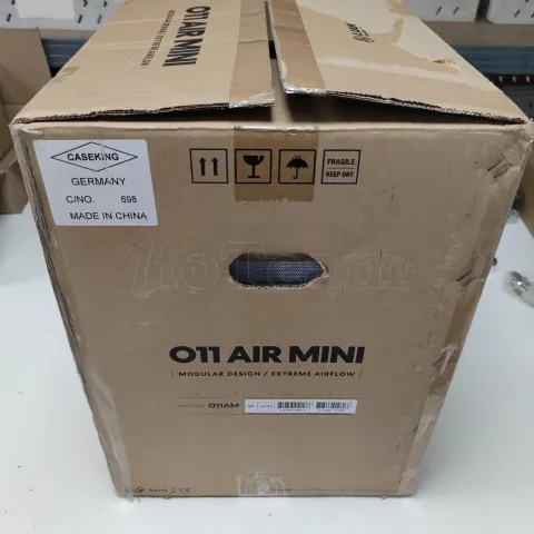 Photo de Boitier Moyen Tour E-ATX Lian-Li O11 Air Mini avec panneau vitré (Blanc) ID 180634