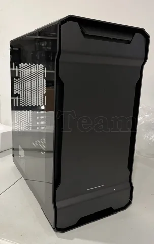 Photo de Boitier Tour Micro ATX Phanteks Enthoo Evolv  avec panneaux vitrés (Noir) -- B