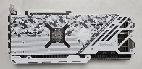 Photo de Carte Graphique AMD ASRock Radeon RX 7800 XT Steel Legend OC 16Go - S/N HBFVUA024663 - ID 222214