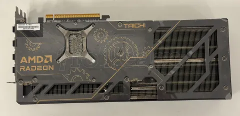 Photo de Carte Graphique ASRock Radeon RX 9070 XT Taichi OC - S/N J6FVUA017948 - ID 222245