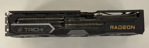 Photo de Carte Graphique ASRock Radeon RX 9070 XT Taichi OC - S/N J6FVUA017948 - ID 222245