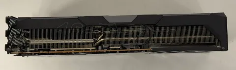 Photo de Carte Graphique ASRock Radeon RX 9070 XT Taichi OC - S/N J6FVUA017948 - ID 222245