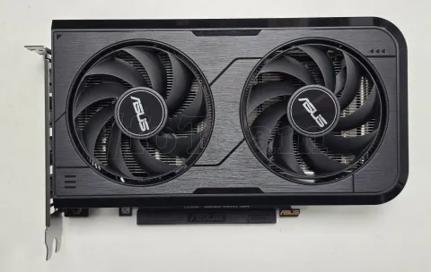 Photo de Carte Graphique Asus GeForce RTX 5050 Dual OC - S/N T8YVYZ010703EZH - ID 222225