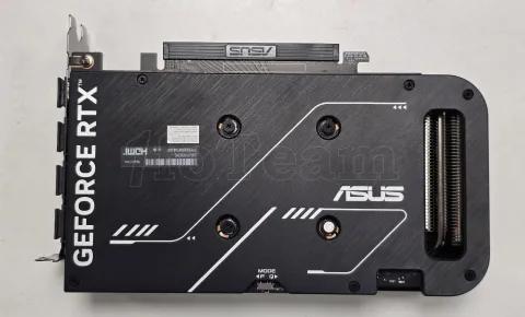 Photo de Carte Graphique Asus GeForce RTX 5050 Dual OC - S/N T8YVYZ010703EZH - ID 222225