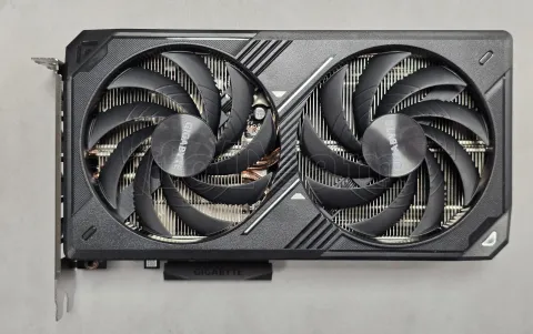 Photo de Carte Graphique Gigabyte GeForce RTX 5060 Ti Windforce OC 16Go - S/N 253841036682 - ID 222252