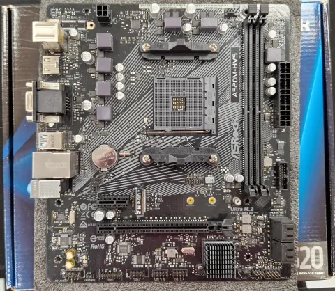 Photo de Carte Mère ASRock A520M-HVS (AM4) Micro-ATX - SN D8M0XB062109 - ID 189507