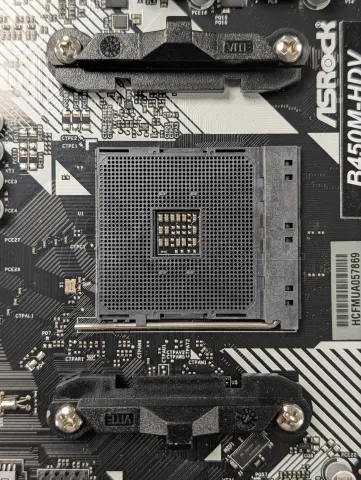 Photo de Carte Mère ASRock B450M-HDV R4.0 (AM4) Micro ATX - S/N HCFMUA057869 - ID 222636