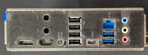 Photo de Carte Mère ASRock B650M-HDV/M.2 (AM5) Micro ATX - S/N G9M0XB222805 - ID 222643