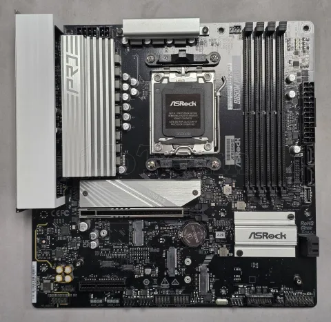 Photo de Carte Mère ASRock B850M Pro Race Sport (AMD AM5) Micro ATX - S/N J4FMUA040492 - ID 222610