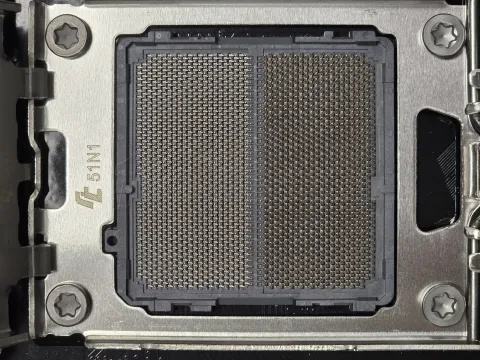 Photo de Carte Mère ASRock B850M Pro Race Sport (AMD AM5) Micro ATX - S/N J4FMUA040492 - ID 222610