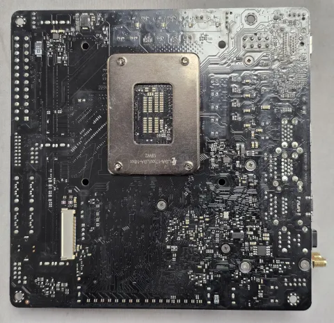 Photo de Carte Mère ASRock Z790M-ITX WiFi DDR5 (Intel LGA 1700) Mini ITX - S/N H6M0XB042213 - ID 222744