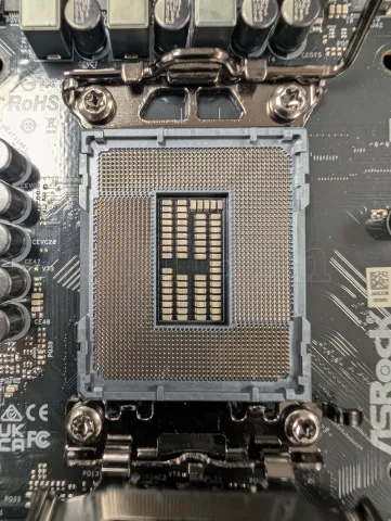 Photo de Carte Mère ASRock Z790M-ITX WiFi DDR5 (Intel LGA 1700) Mini ITX - SN J4M0XB075258 - ID 226921