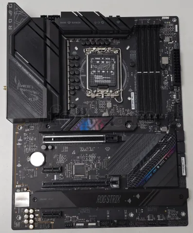 Photo de Carte Mère Asus Rog Strix B760-F Gaming WiFi DDR5 (Intel LGA 1700) - SN S2M0PH25E563ARP - ID 213015