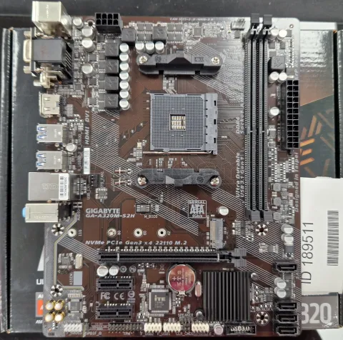 Photo de Carte Mère Gigabyte A320M-S2H (AM4) Micro ATX - SN204550072987 - ID 189511
