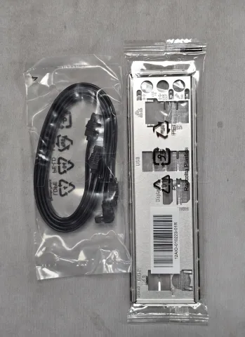 Photo de Carte Mère Gigabyte A520M DS3H V2 (AM4) Micro ATX - S/N 244760074764 - ID 222621