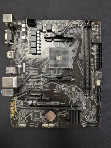 Photo de Carte Mère Gigabyte A520M K V2 (AM4) Micro ATX - S/N SN250850064661 - ID 222623