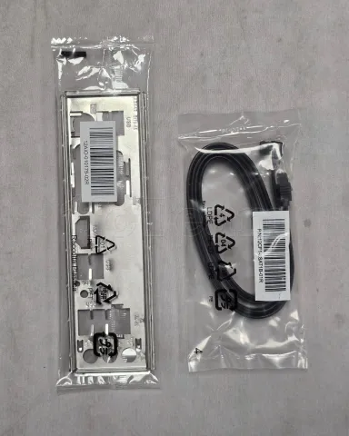 Photo de Carte Mère Gigabyte A520M S2H (AM4) Micro ATX - S/N 245050071340 - ID 222617