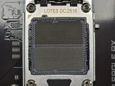 Photo de Carte Mère Gigabyte B650 Eagle AX (AM5) - S/N 25295A004648 - ID 222707