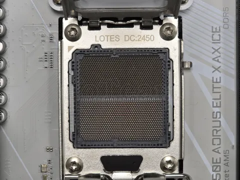 Photo de Carte Mère Gigabyte B650E Aorus Elite X Ice (AM5) - S/N 250950044463 - ID 222659