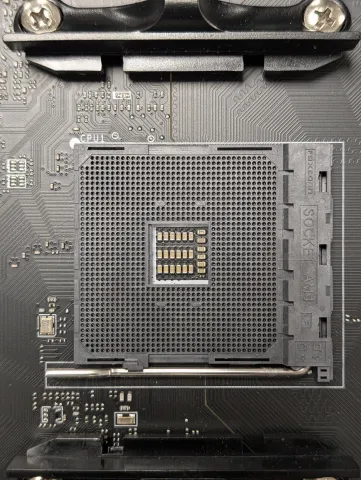 Photo de Carte Mère MSI B550M Pro-VDH WiFi (AM4) Micro ATX - S/N 601-7C95-310B2504007743 - ID 222618