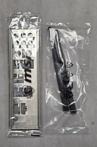 Photo de Carte Mère MSI Pro B650-S WiFi (AM5) - S/N 601-7E26-040B2507002796 - ID 222661