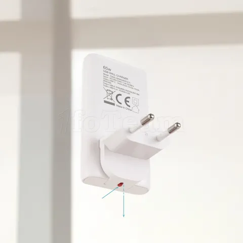 Photo de Chargeur de voyage Tooq GaN 1x USB-C + 1x USB-A 65W ( blanc)