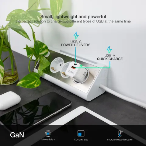Photo de Chargeur Secteur Tooq TQWC-GANQCPD30WT 1x USB-A + 1x USB-C 30w (Blanc)