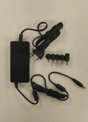 Photo de Chargeur universel Trust compatible Asus 90W - 6 embouts - ID 204636