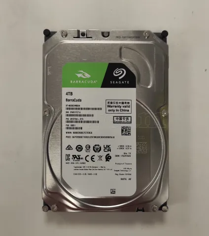 Photo de Disque Dur 3,5" Seagate BarraCuda 4To  5400trs/mn - S-ATA - SN ZW61FZ1J - ID 206823