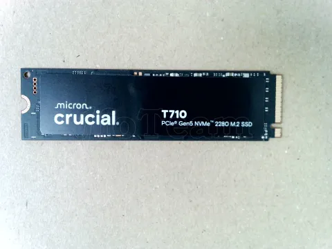 Photo de Disque SSD Crucial T710 1To - NVMe M.2 Type 2280 - SN 2531521926F7 - ID 223085