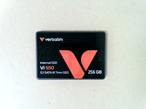 Photo de Disque SSD Verbatim Vi550 S3 256Go - S-ATA 2,5" - SN 493515348372840 - ID 223655