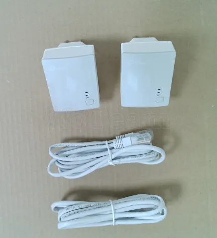 Photo de Kit 2x Mini Adaptateur CPL TP-Link TL-PA4010KIT AV 600 Mbits - SN 22550H0X03098 - ID 224733