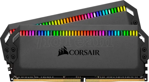 Photo de Kit Barrettes mémoire 32Go (2x16Go) DIMM DDR4 Corsair Dominator Platinum RGB  3200Mhz (Noir)