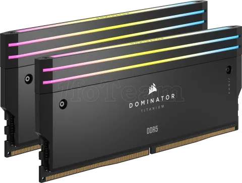 Photo de Kit Barrettes mémoire 32Go (2x16Go) DIMM DDR5 Corsair Dominator Titanium RGB 6400MHz (Noir)