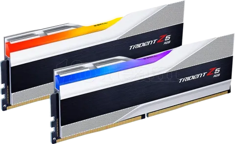 Photo de Kit Barrettes mémoire 32Go (2x16Go) DIMM DDR5 G.Skill Trident Z5 RGB 5600 MHz (Blanc)