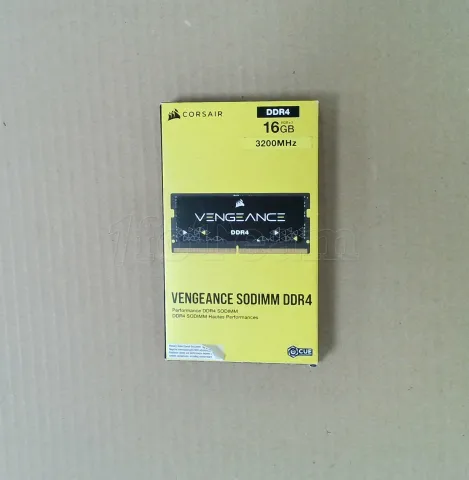 Photo de Kit Barrettes mémoire SODIMM DDR4 16Go (2x8Go) Corsair Vengeance  3200Mhz (Noir) - SN A52TT54901ON1Q 1/2 - ID 224762