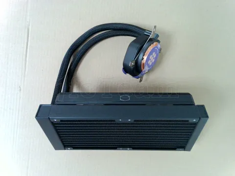 Photo de Kit Watercooling AIO Cooler Master MasterLiquid Atmos II LCD RGB - 240mm (Noir) - SN MLXD24MA25SZL11254600020 - ID 225231