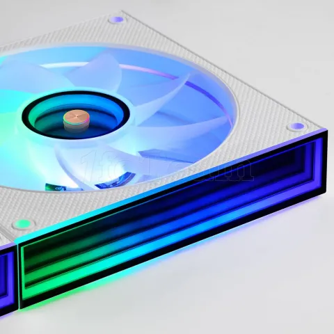 Photo de Kit Watercooling AIO Mars Gaming ML-LCDPro RGB - 240mm (Blanc)