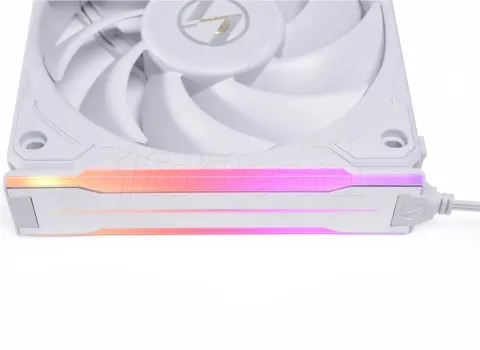 Photo de Lot de 3 Bandes latérales RGB pour Lian-Li Uni Fan P28 (Blanc)