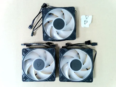 Photo de Lot de 3 Ventilateurs de boitier Arctic P12 Pro RGB - 12cm (Noir) - ID 223531
