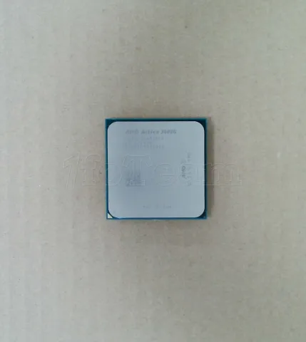 Photo de Processeur AMD Athlon 3000G (3,5 Ghz) AM4 - SN 9LY0707R30029 - ID 224810